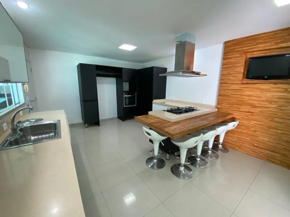 Casa 6 quartos para venda no bairro Estados em Balneário Camboriú