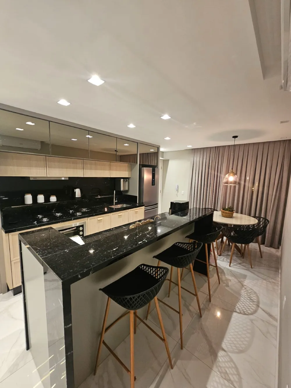 Apartamento 2 quartos para venda no bairro Centro em Camboriú