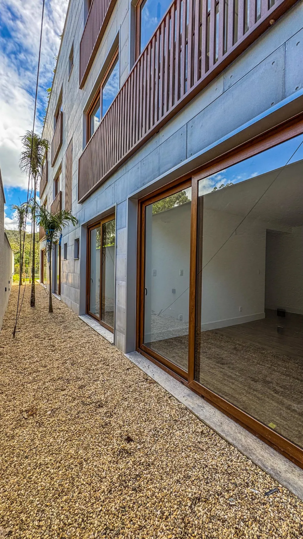 Apto. Garden 3 quartos para venda no bairro Praia do Estaleiro em Balneário Camboriú