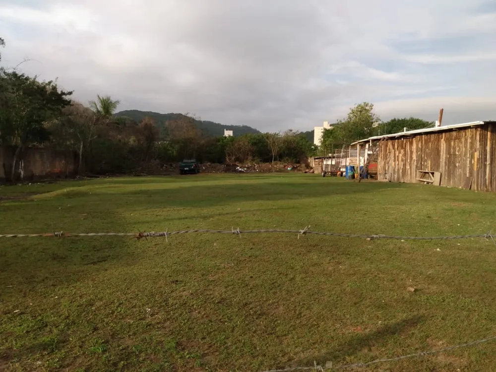 Terreno para venda no bairro Centro em Balneário Camboriú