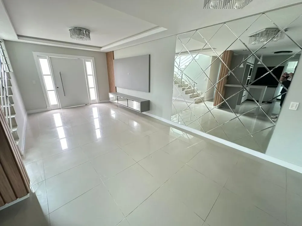 Casa 4 quartos para venda no bairro Casa Branca em Itapema