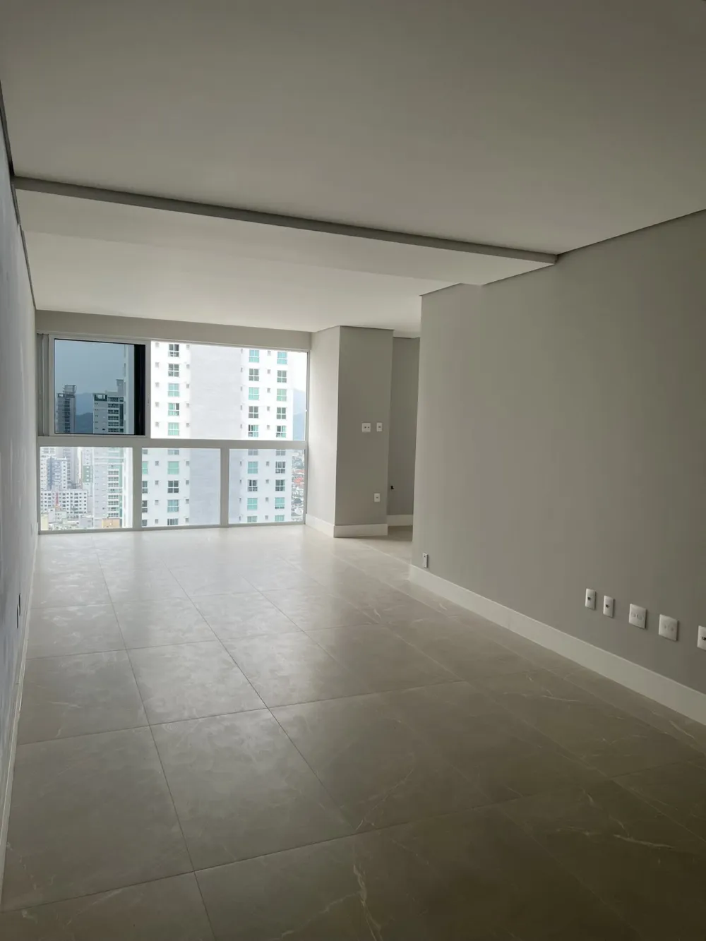 Apartamento 4 quartos para venda no bairro Centro em Balneário Camboriú