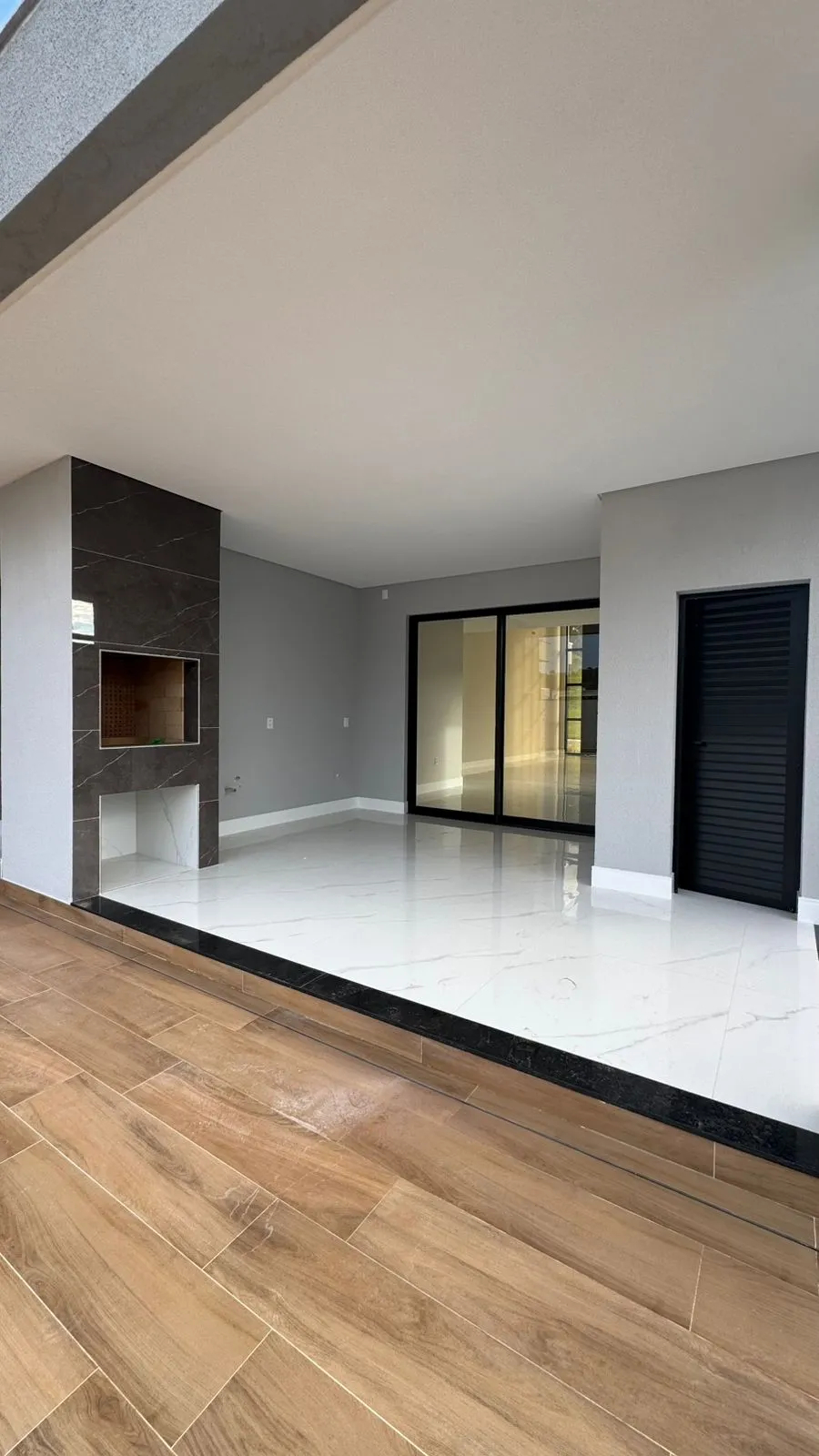 Casa 4 quartos para venda no bairro Santa Regina em Camboriú