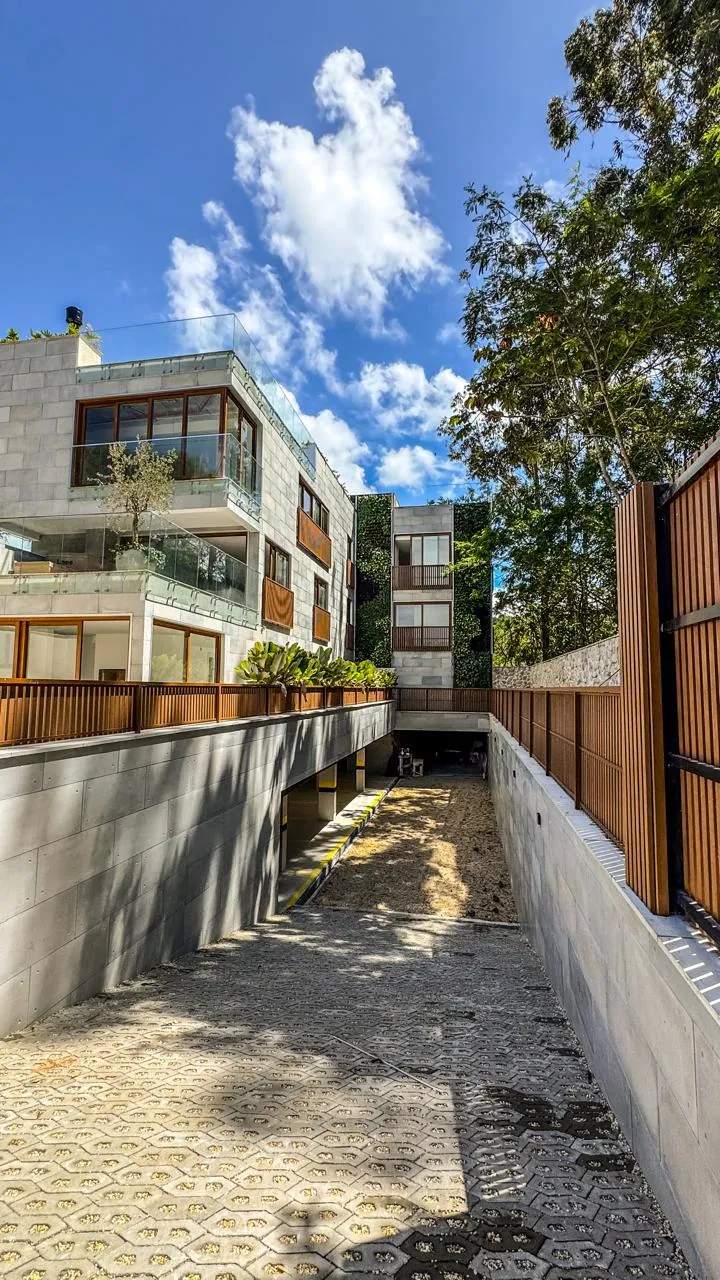 Apto. Garden 3 quartos para venda no bairro Praia do Estaleiro em Balneário Camboriú