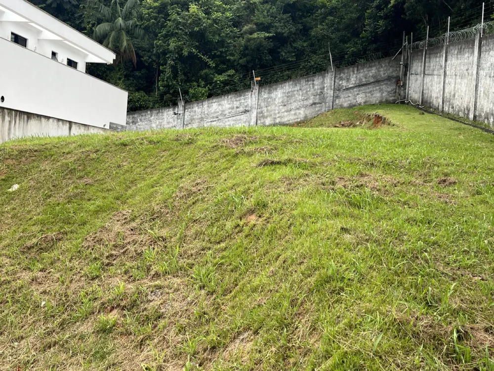 Terreno para venda no bairro Barra em Balneário Camboriú