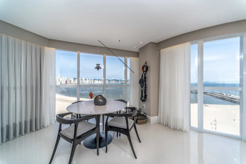 Apartamento 4 quartos para venda no bairro Centro em Balneário Camboriú
