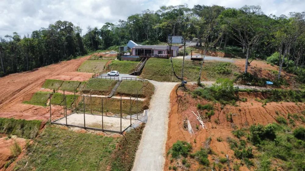 Belíssima Chácara em São João do Itaperiú – Bairro Santa Cruz