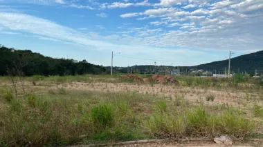 Terreno para venda no bairro Vargem do Bom Jesus em Florianópolis