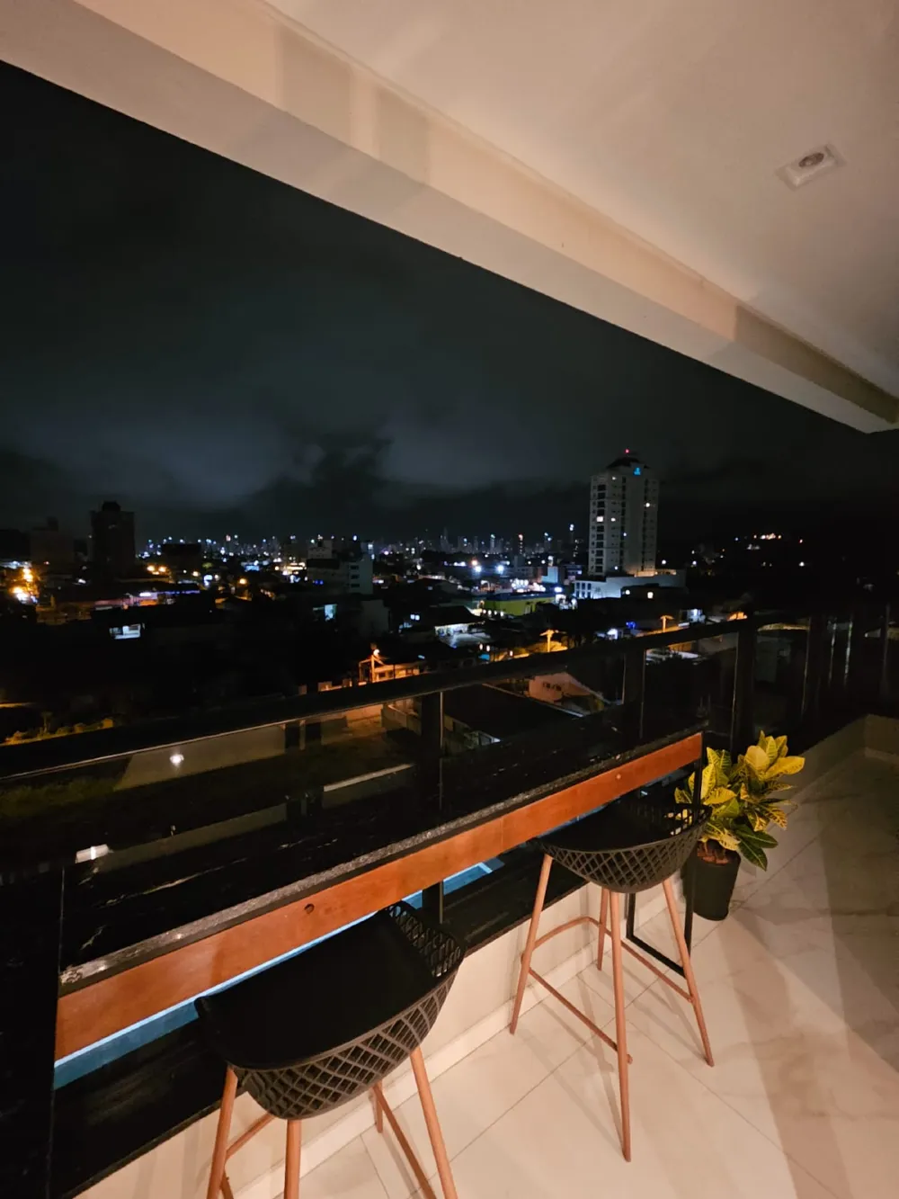 Apartamento 2 quartos para venda no bairro Centro em Camboriú