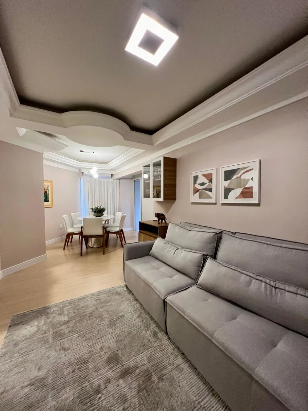 Apartamento à Venda – Centro de Balneário Camboriú Valor: R$ 1.850.000,00
