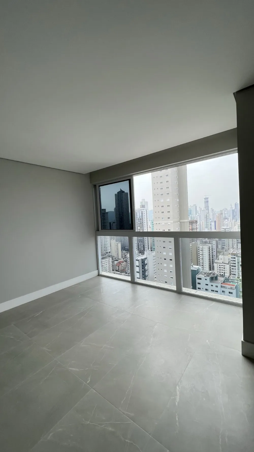 Apartamento 4 quartos para venda no bairro Centro em Balneário Camboriú