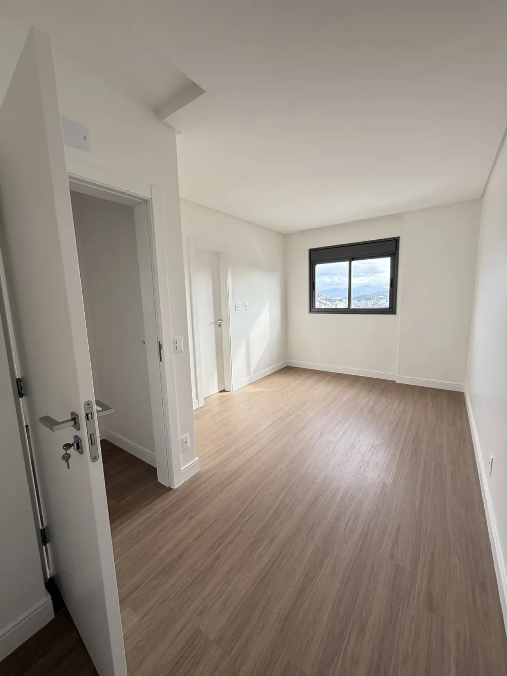 Apartamento 4 quartos para venda no bairro Centro em Balneário Camboriú