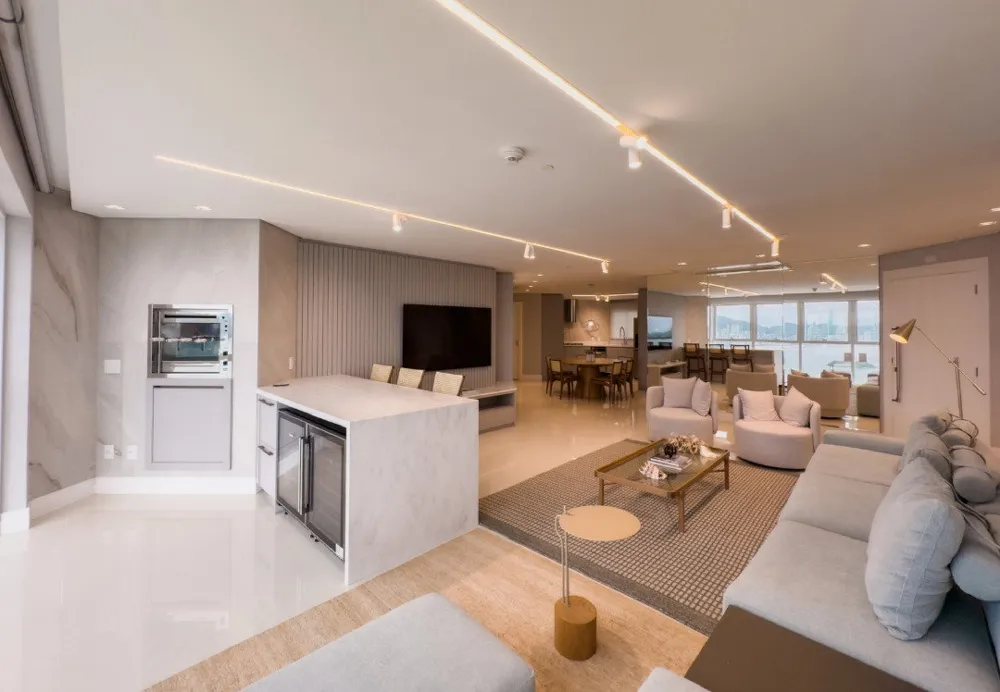 Apartamento 3 quartos para venda no bairro Pioneiros em Balneário Camboriú