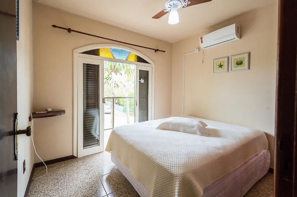 Casa 3 quartos para venda no bairro Morrinhos em Bombinhas