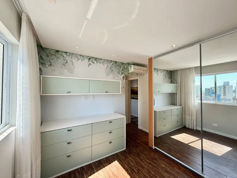 Apartamento 4 quartos para venda no bairro Centro em Balneário Camboriú