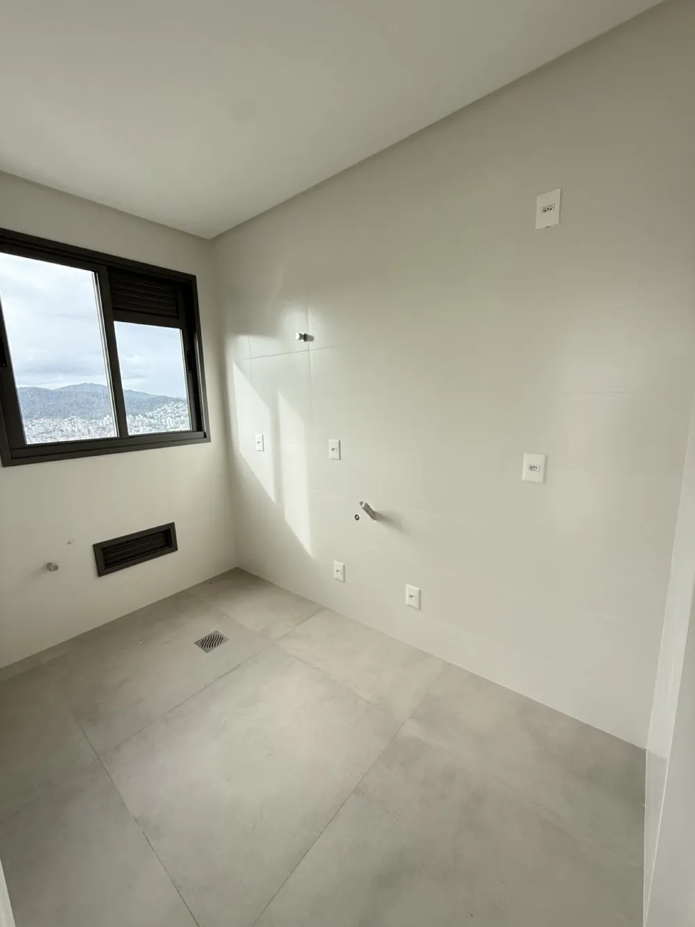 Apartamento 4 quartos para venda no bairro Centro em Balneário Camboriú
