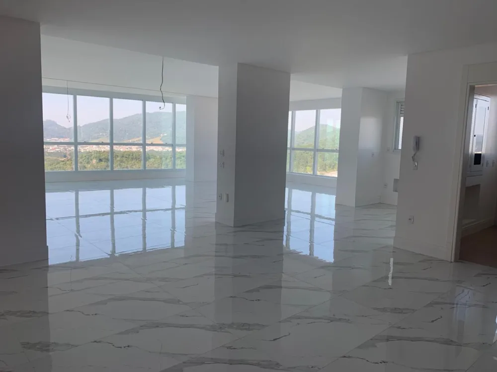 Apartamento 3 quartos para venda no bairro Barra Sul em Balneário Camboriú