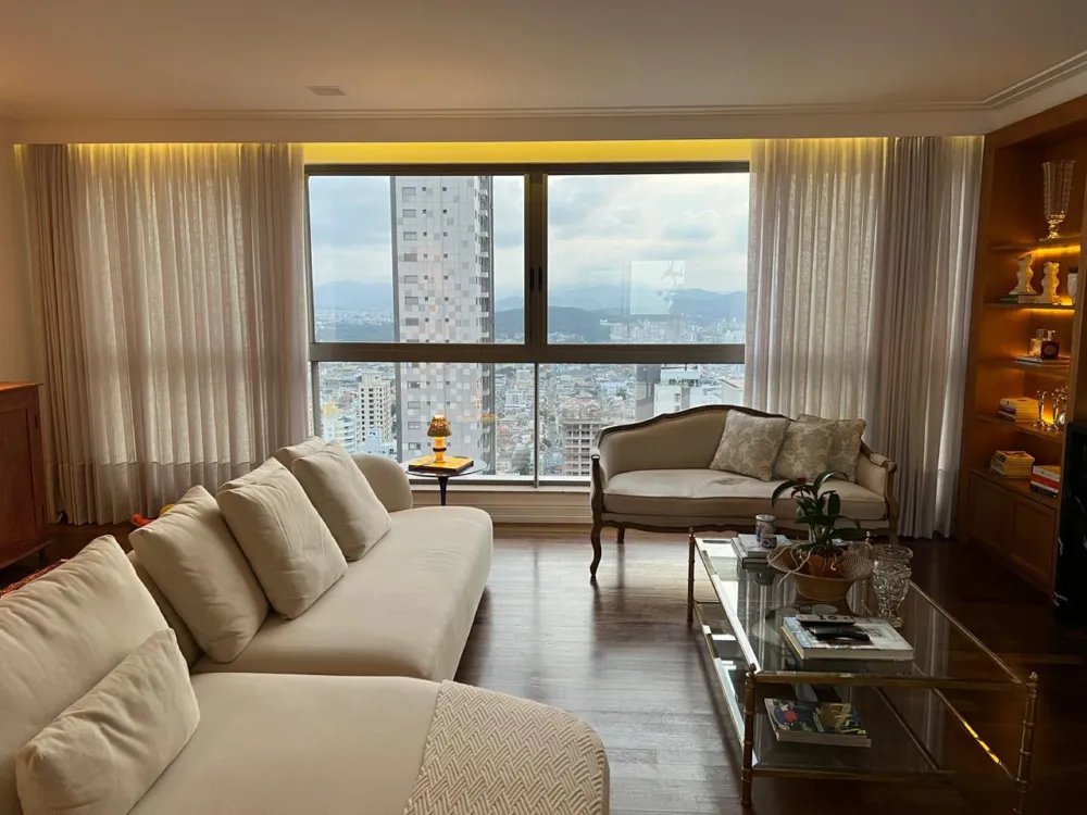 Apartamento 2 quartos para venda no bairro Centro em Balneário Camboriú