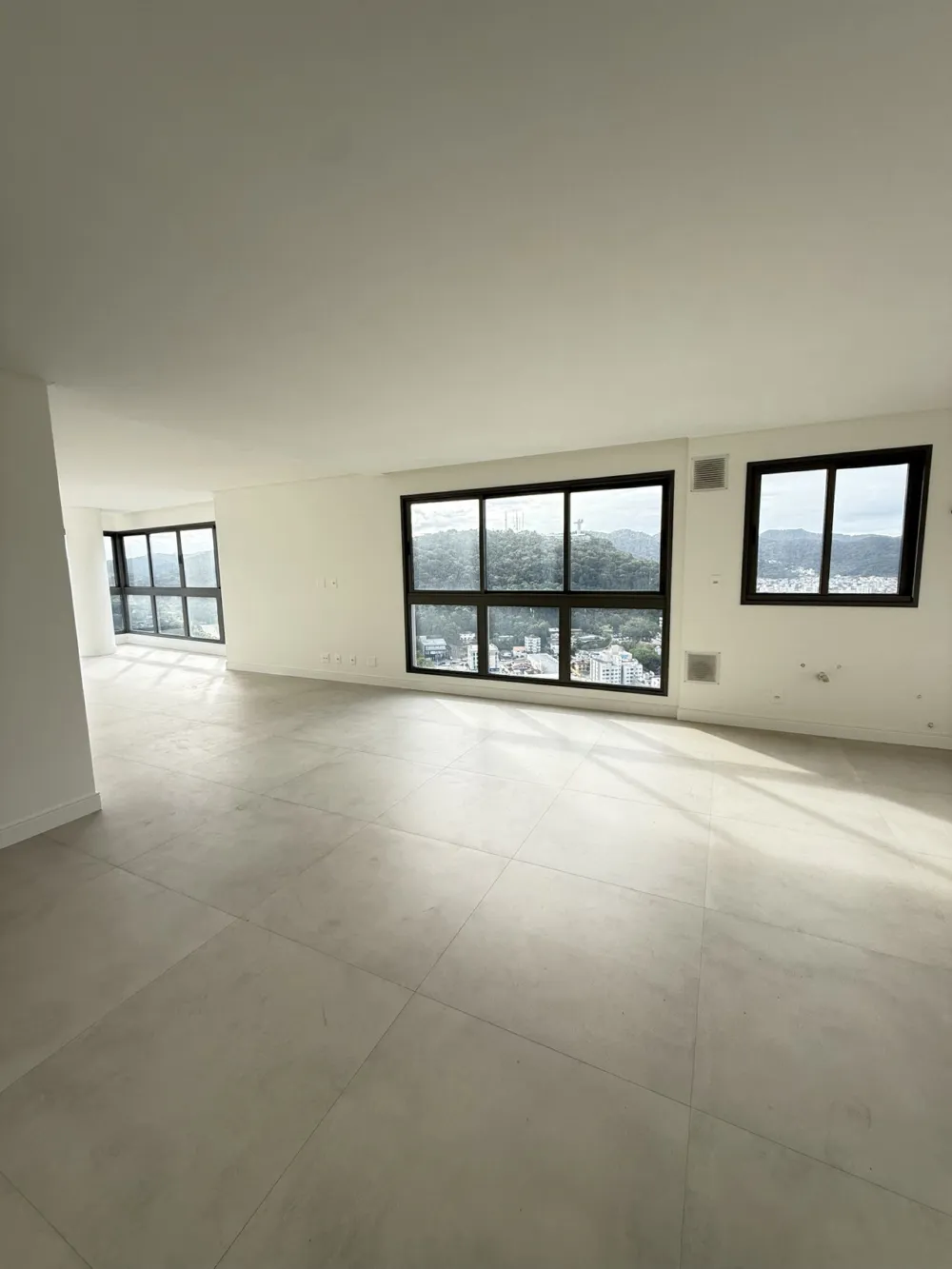 Apartamento 4 quartos para venda no bairro Centro em Balneário Camboriú