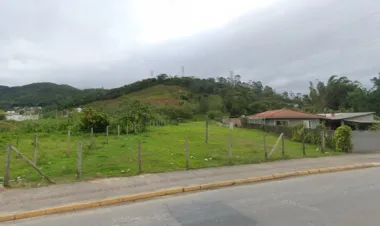 Terreno para venda no bairro Rio Pequeno em Camboriú