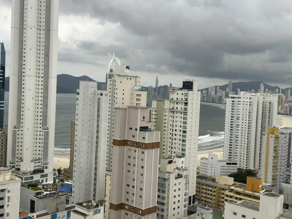 Apartamento 3 quartos para venda no bairro Pioneiros em Balneário Camboriú