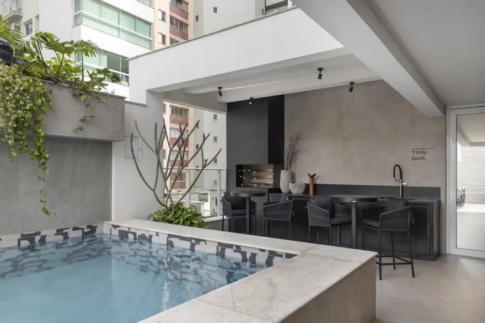 Apartamento 4 quartos para venda no bairro Centro em Balneário Camboriú