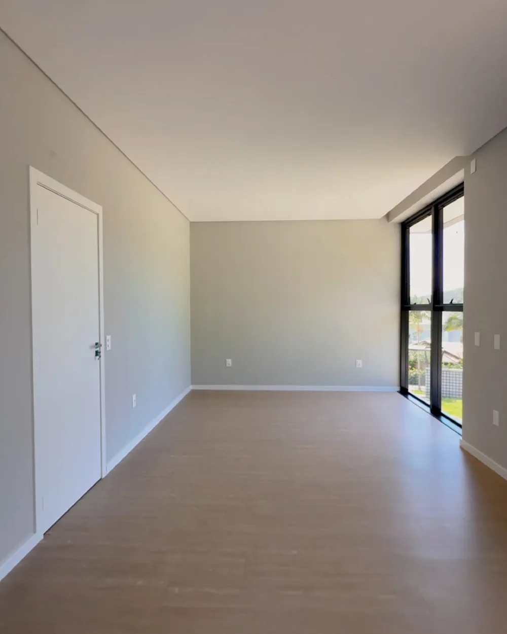 Casa 3 quartos para venda no bairro Praia de Taquaras em Balneário Camboriú
