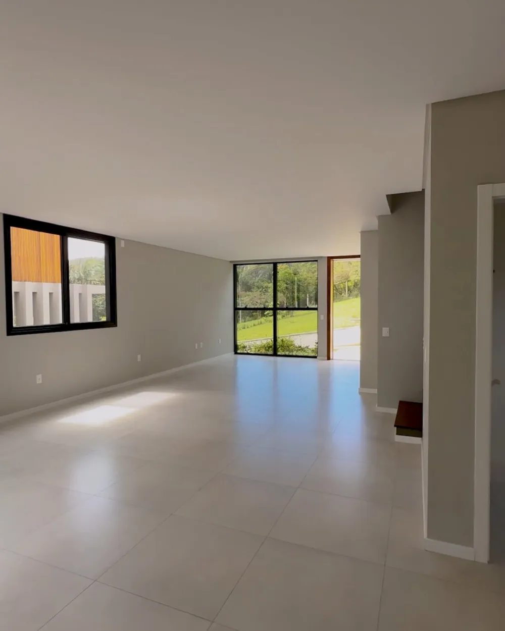 Casa 3 quartos para venda no bairro Praia de Taquaras em Balneário Camboriú