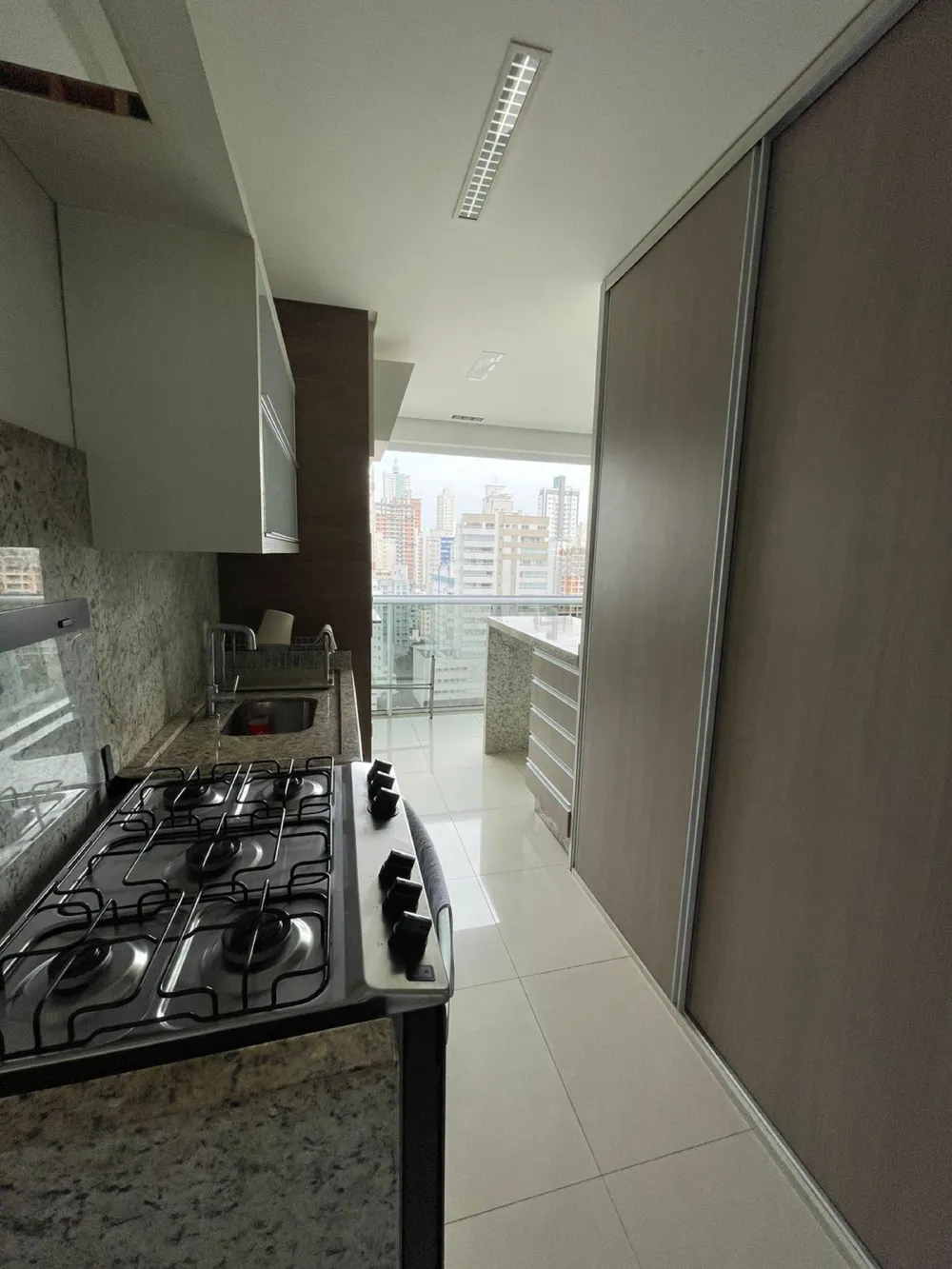 Apartamento 3 quartos para venda no bairro Pioneiros em Balneário Camboriú
