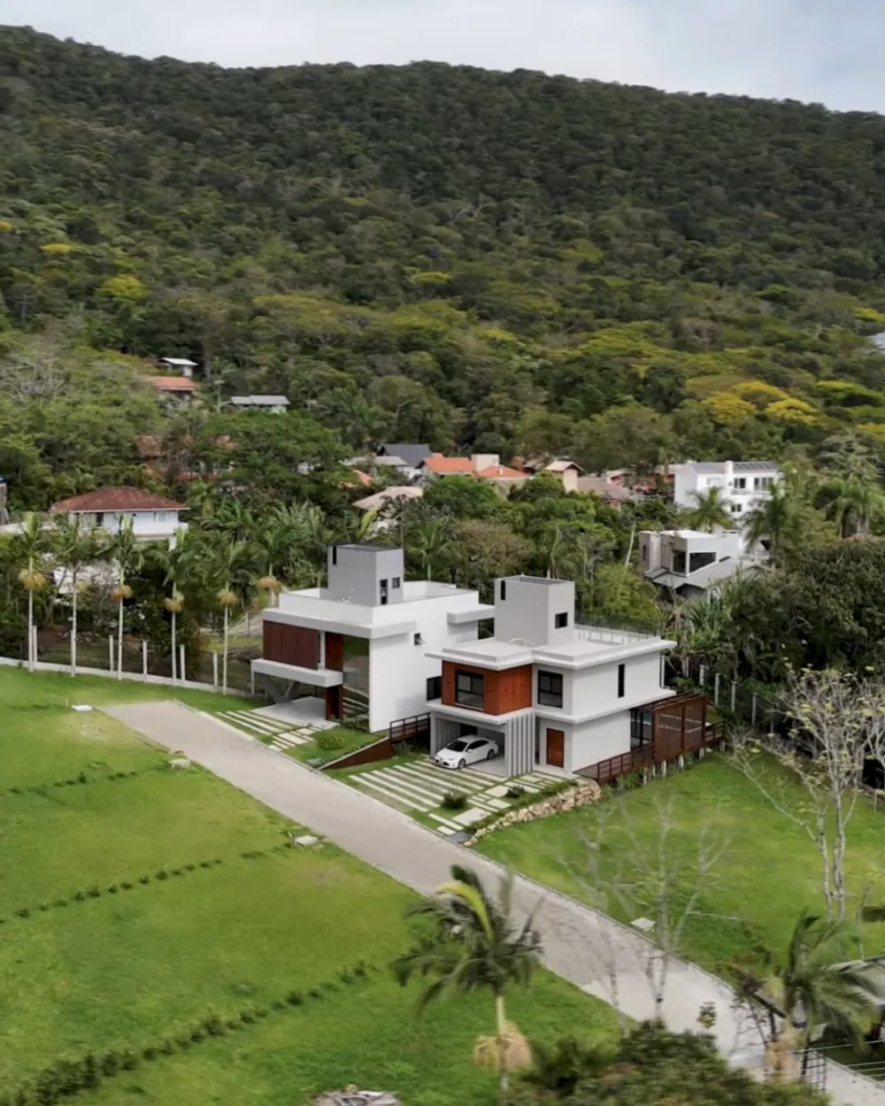 Casa 3 quartos para venda no bairro Praia de Taquaras em Balneário Camboriú