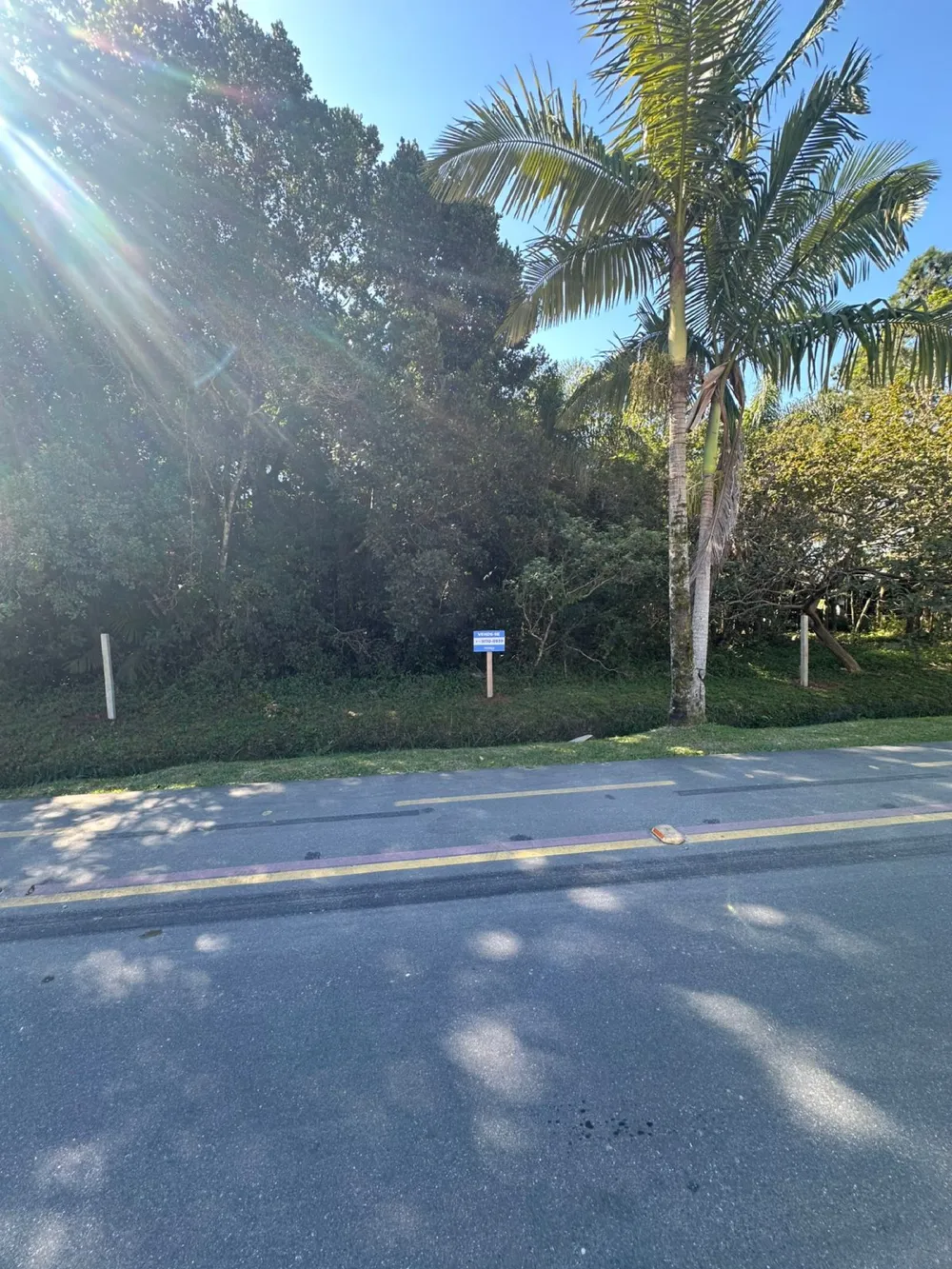 Terreno para venda no bairro Praia do Estaleiro em Balneário Camboriú