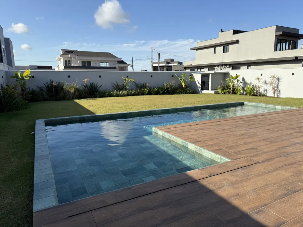 Casa 5 quartos para venda no bairro Santa Regina em Camboriú