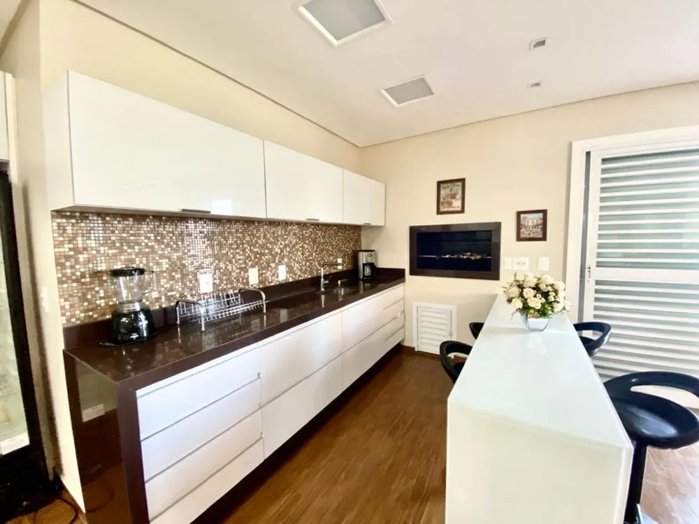 Casa 7 quartos para venda no bairro Meia Praia em Navegantes