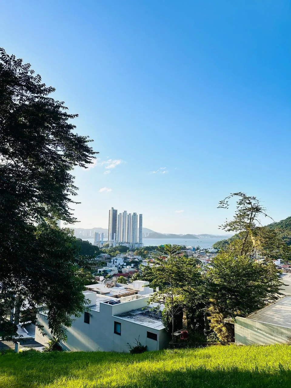 Terreno para venda no bairro Barra em Balneário Camboriú