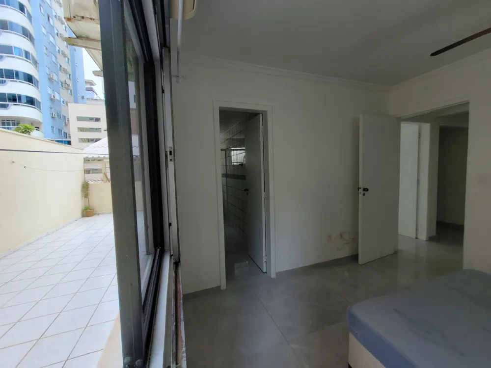 Apto diferenciado 2 quartos para venda no bairro Meia Praia em Itapema