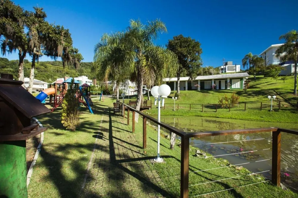 Casa 4 quartos para venda no bairro Ariribá em Balneário Camboriú