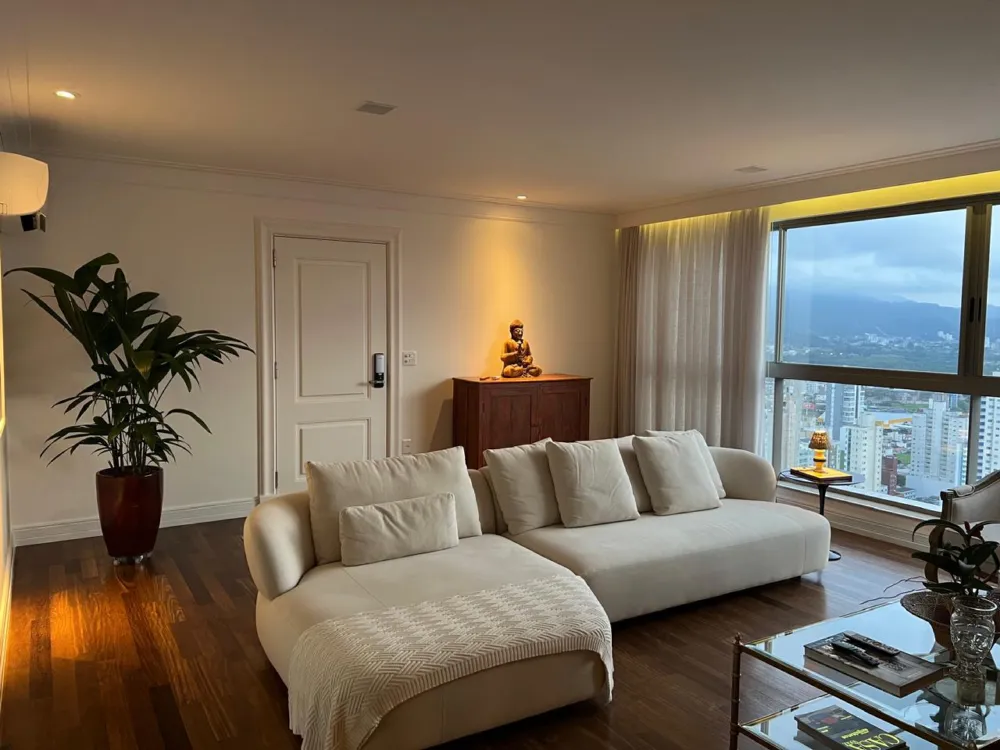 Apartamento 2 quartos para venda no bairro Centro em Balneário Camboriú