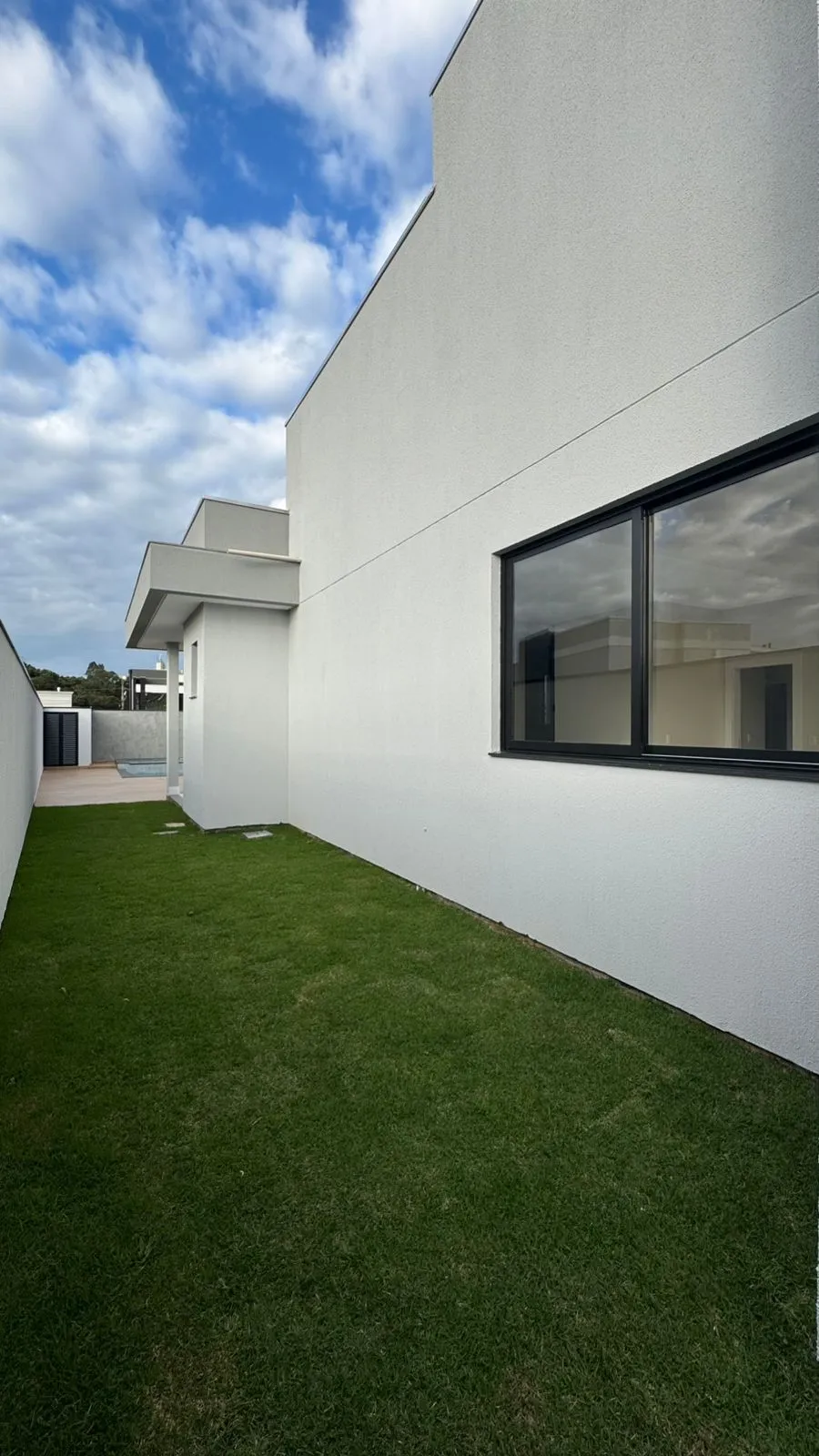 Casa 4 quartos para venda no bairro Santa Regina em Camboriú