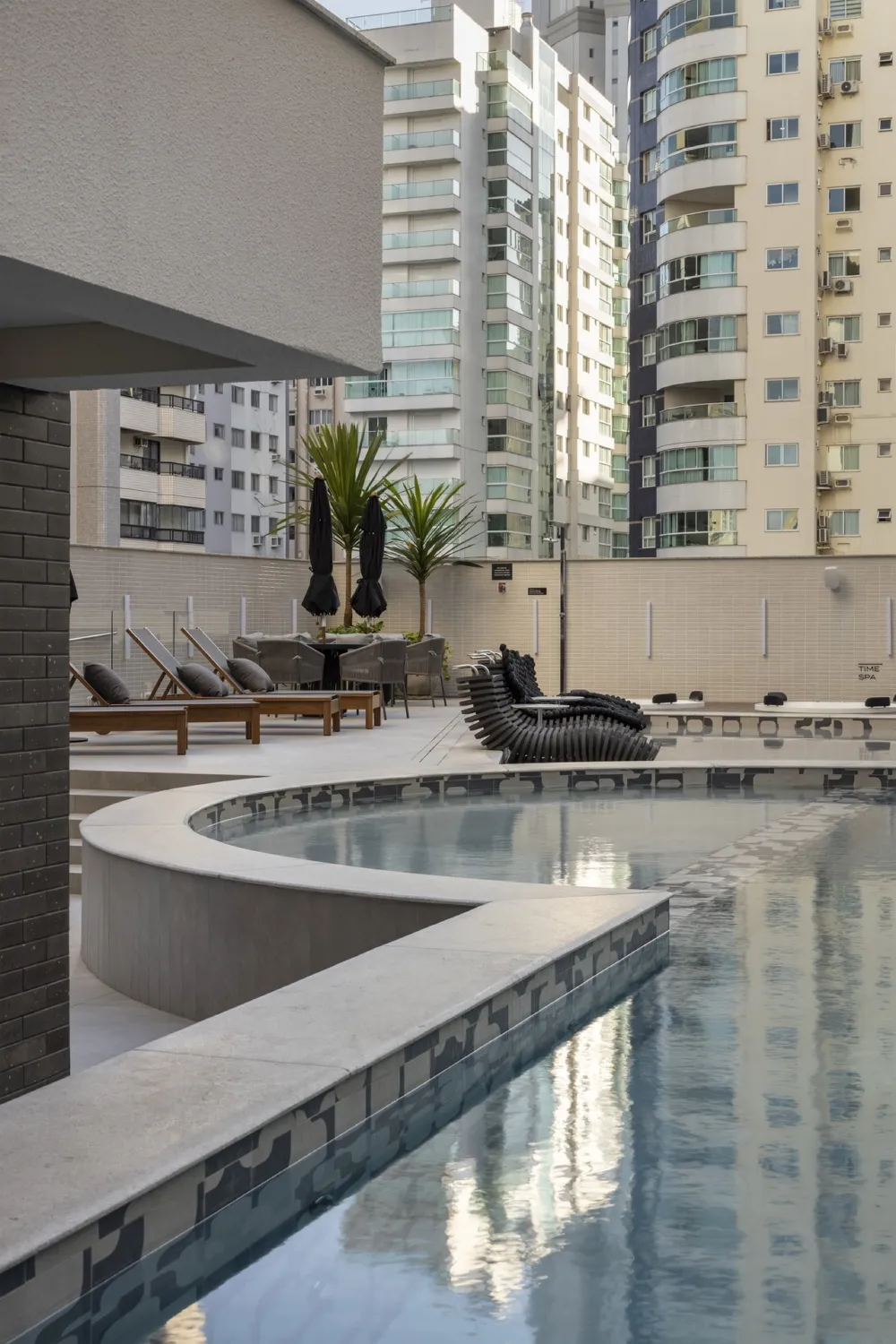Apartamento 4 quartos para venda no bairro Centro em Balneário Camboriú