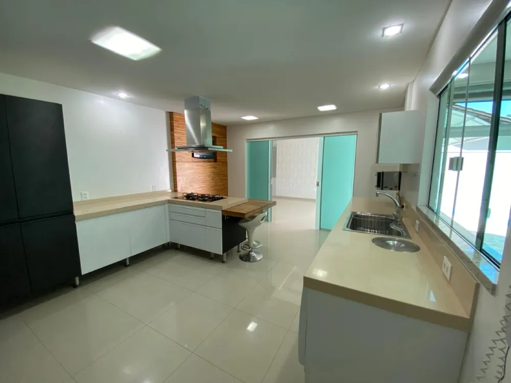 Casa 6 quartos para venda no bairro Estados em Balneário Camboriú