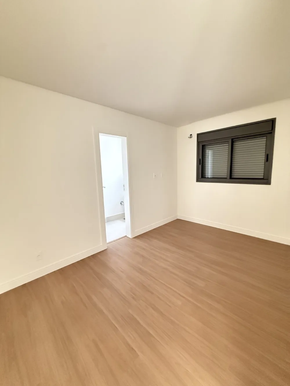 Apartamento 4 quartos para venda no bairro Centro em Balneário Camboriú