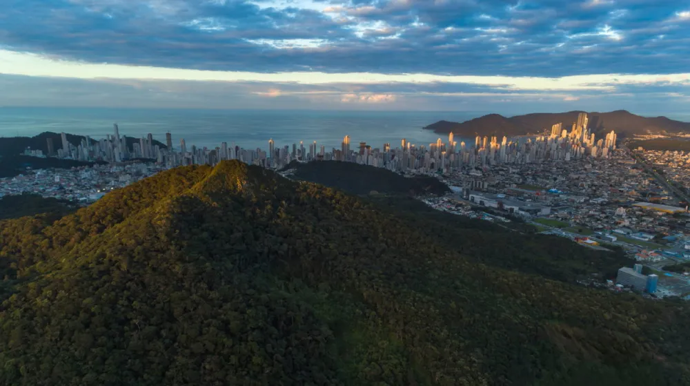 Terreno para venda no bairro Várzea do Ranchinho em Camboriú