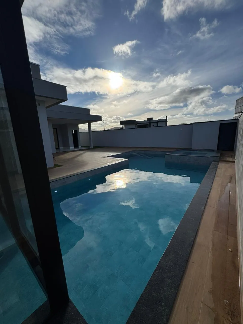 Casa 4 quartos para venda no bairro Santa Regina em Camboriú