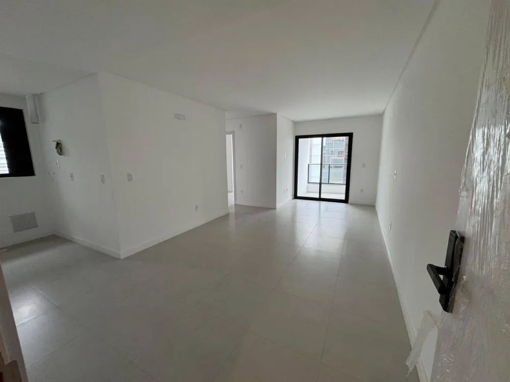 Apartamento 2 quartos para venda no bairro Estados em Balneário Camboriú