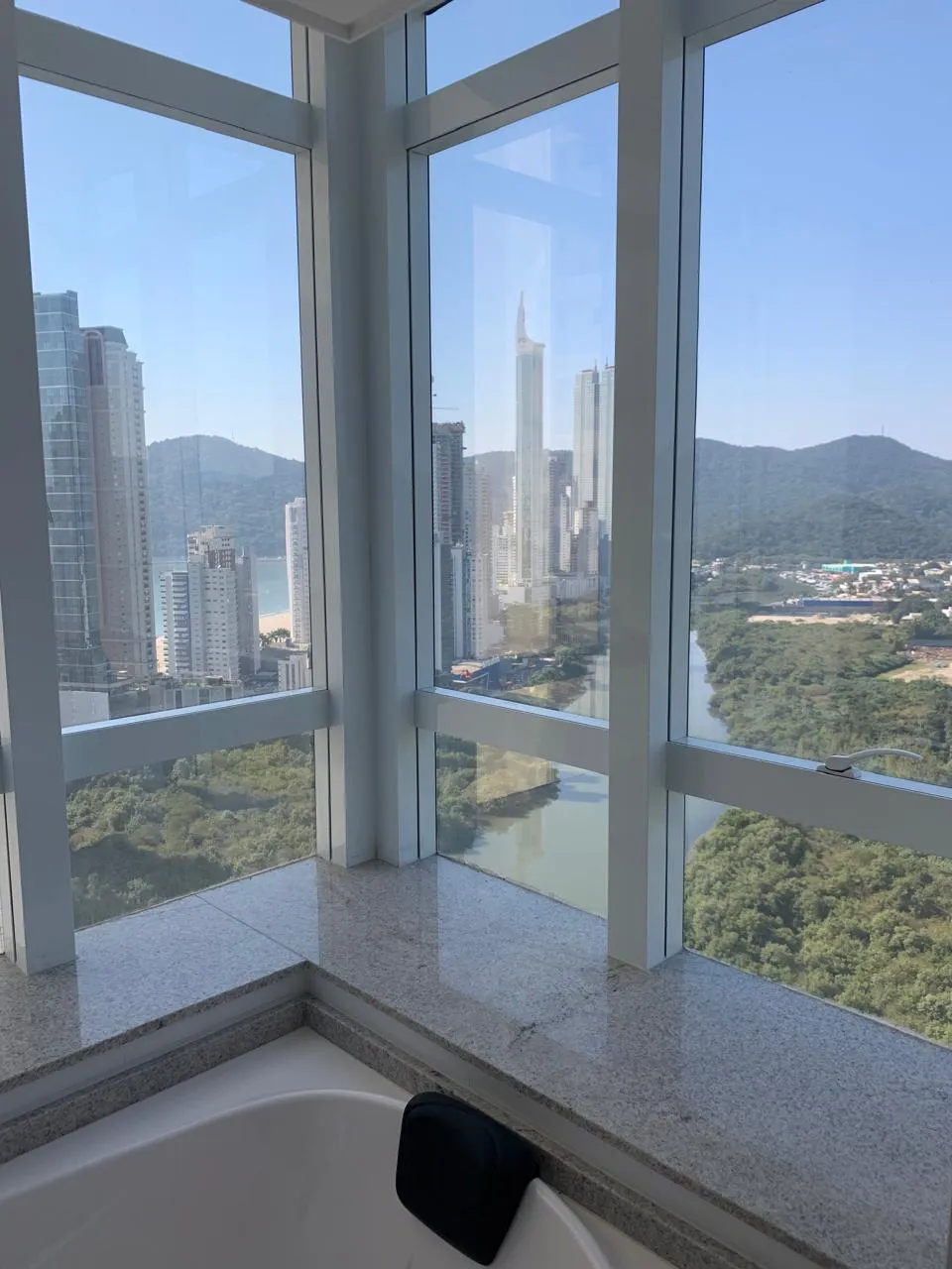 Apartamento 3 quartos para venda no bairro Barra Sul em Balneário Camboriú