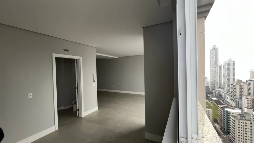 Apartamento 4 quartos para venda no bairro Centro em Balneário Camboriú