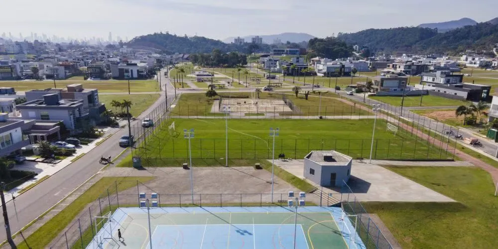 Apartamento 4 quartos para venda no bairro Santa Regina em Camboriú
