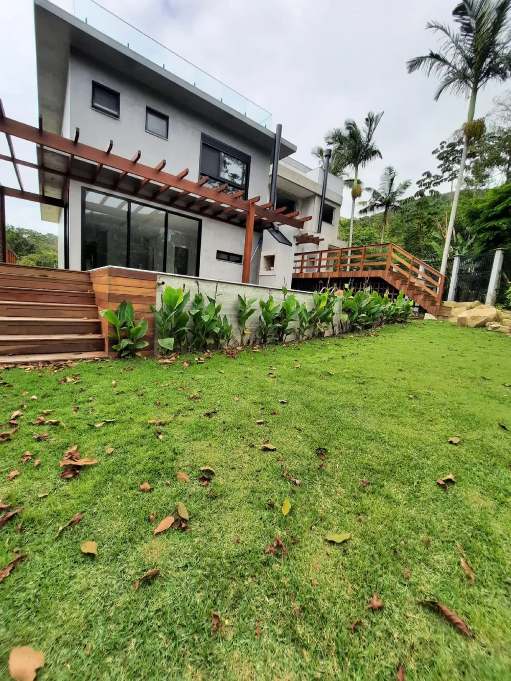 Casa 3 quartos para venda no bairro Taquaras em Balneário Camboriú