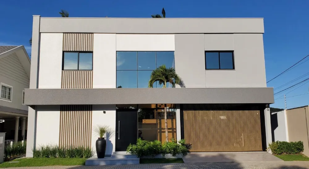 Casa 4 quartos para venda no bairro Barra em Balneário Camboriú