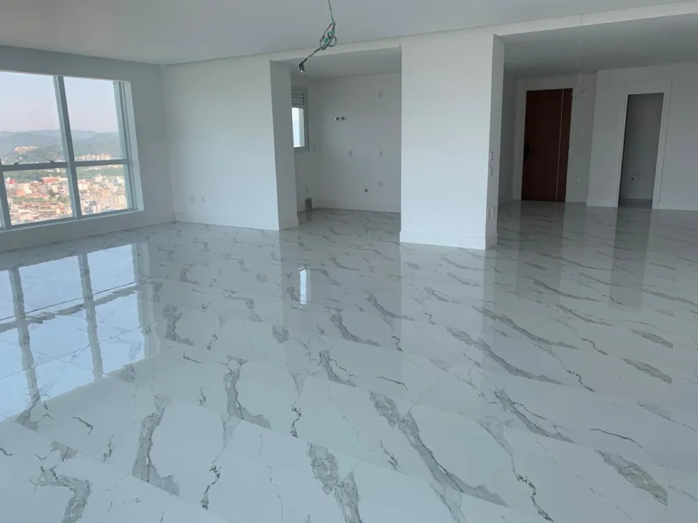 Apartamento 3 quartos para venda no bairro Barra Sul em Balneário Camboriú